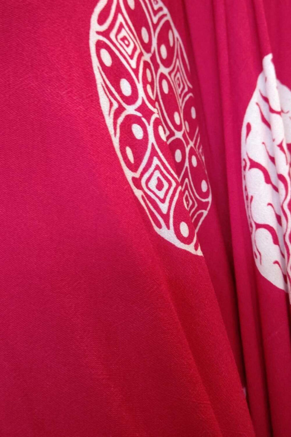 https://stylease-live.satuvisidigital.com/uploads/products/kcN0hzyzg8G88TBAQT78bFl2OrInFDVtCkmnlp7z.jpg