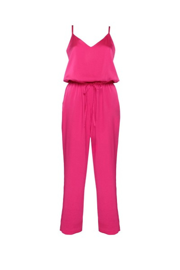 https://stylease-live.satuvisidigital.com/uploads/products/lrA4YTwEfteW9HQgpH0jGSpAgFW3oU4QtMjyjuxJ.jpg