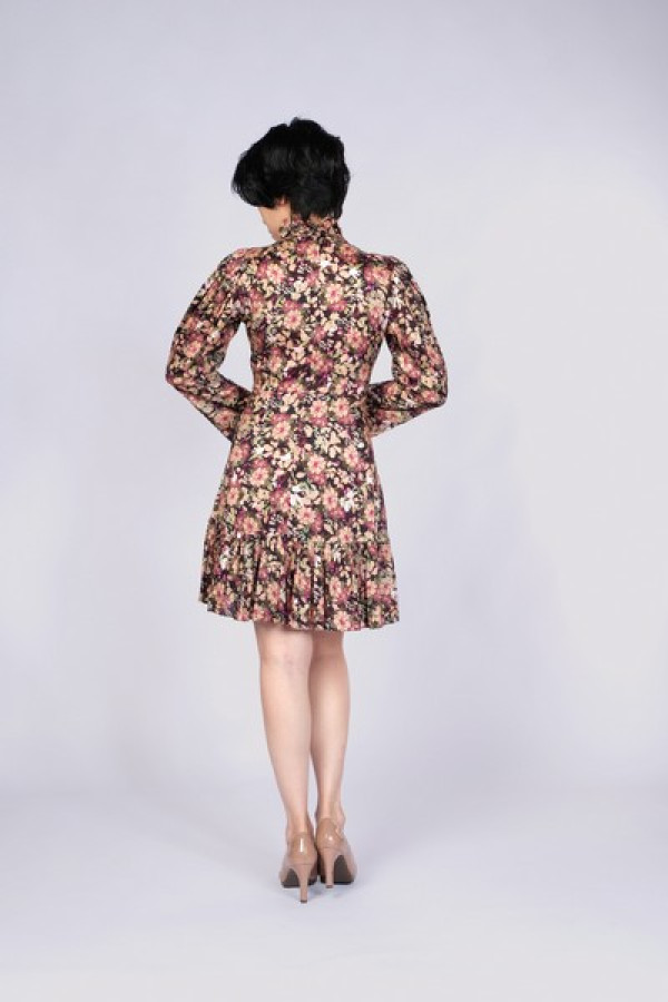 https://stylease-live.satuvisidigital.com/uploads/products/mJM3TaClLKjZnZtlYtnl1Y11ONU7W5MggbbLFjjJ.jpg