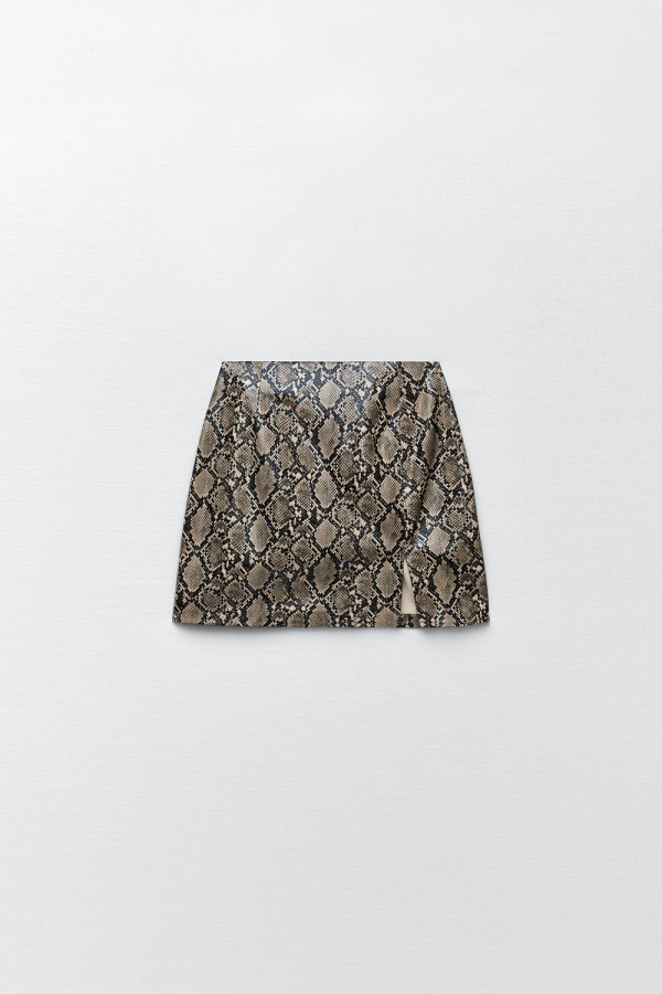 https://stylease-live.satuvisidigital.com/uploads/products/mjkEqJJVitJROBlokBqDnP3kQHgseAnnQSHY20Qb.jpg
