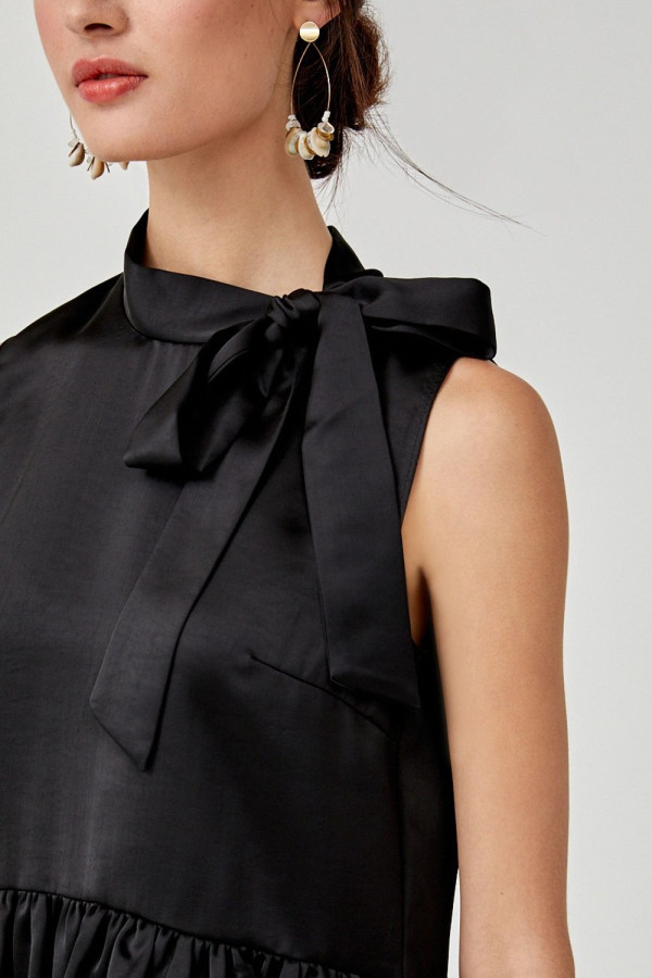 https://stylease-live.satuvisidigital.com/uploads/products/otrwppuB19FDvOkQuiYTNcu90HXFYBfJYbUOljFi.jpg
