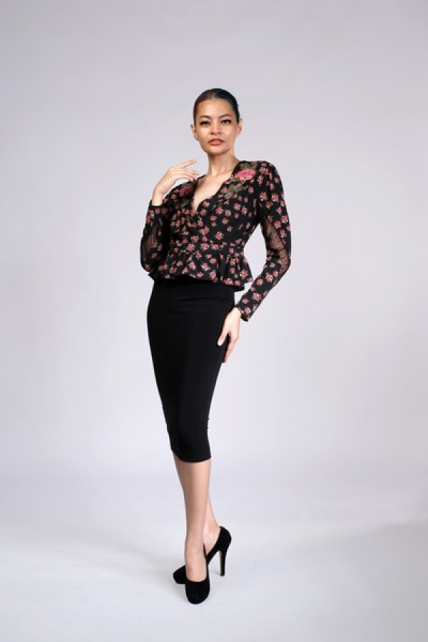 https://stylease-live.satuvisidigital.com/uploads/products/oxg40vIEj6zE06A7pISksIVDXLPggAXaP0h65Tfn.jpg