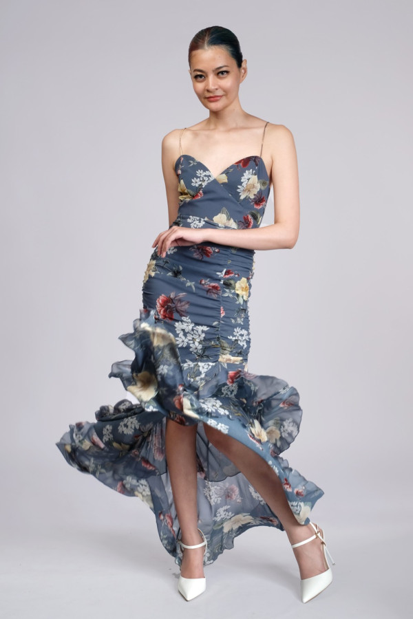 https://stylease-live.satuvisidigital.com/uploads/products/rCn1fjsAKFYslj30ciOsQBtMgQa1v6clInVNUJVs.jpg