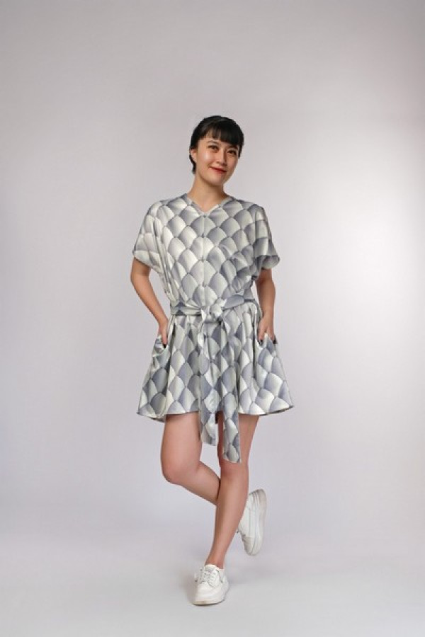 https://stylease-live.satuvisidigital.com/uploads/products/rkTtvPiDNOn5FoQuwrrwTEkBhyWN1fW03ReT3yCx.jpg