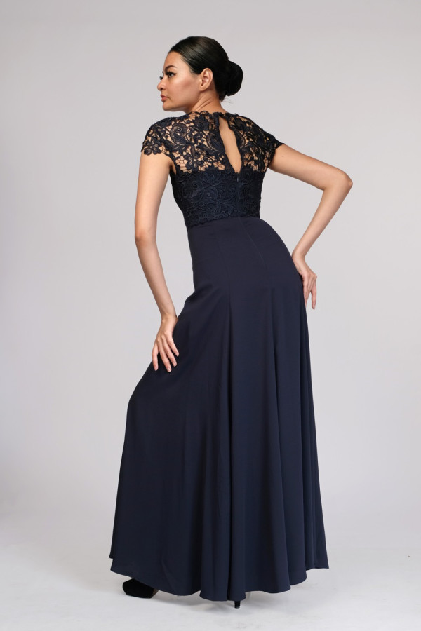 https://stylease-live.satuvisidigital.com/uploads/products/t7EZU3N5PZAqSiPavtYdYT3XOZLKnMklJJ8QeW7h.jpg