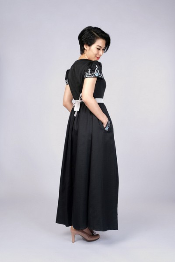 https://stylease-live.satuvisidigital.com/uploads/products/tEaRJ3yrJQ0D8ZJNa8zYOQIzDlAaqyFUtRUWFXKI.jpg