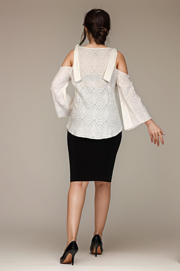 https://stylease-live.satuvisidigital.com/uploads/products/uIksoHSubfEVMb1ucAqBt4SPNAU1RfbgRLDNVZCW.jpg