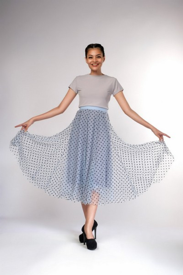 https://stylease-live.satuvisidigital.com/uploads/products/wukFcS3fo7RO21nE5z4YC94UsxqcYKCDvU14dLQB.jpg