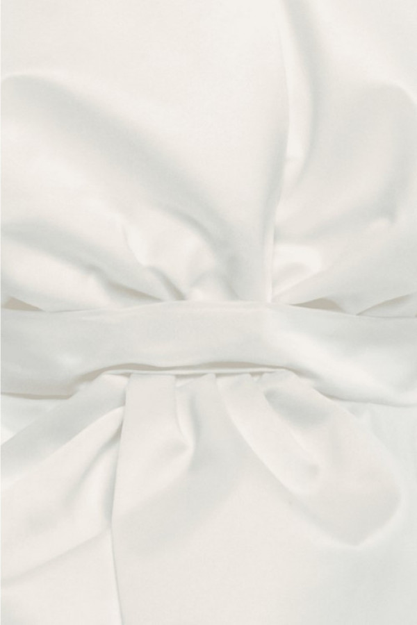 https://stylease-live.satuvisidigital.com/uploads/products/x3ai2JsYBR83GmkweCvFVV5INfz0yfrxPZbL1RHX.jpg