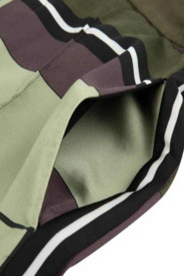 https://stylease-live.satuvisidigital.com/uploads/products/x5ybPklnJJ1BVu6OZU5YstLgzQkh65IxsiVSrPom.jpg