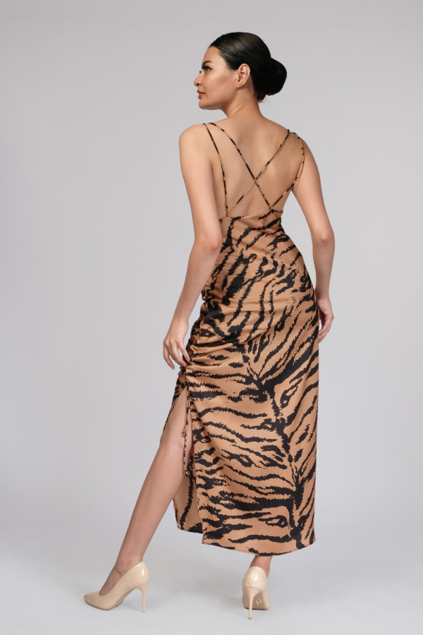 https://stylease-live.satuvisidigital.com/uploads/products/xHu5CJuFt5eLfK8amdlBRkgclJo6YHXso9gl3lDN.jpg