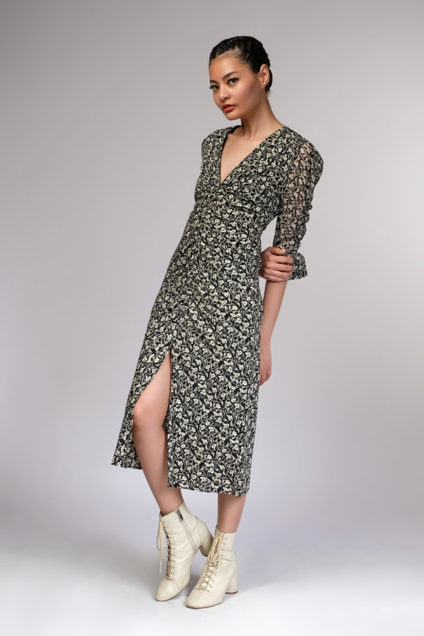 https://stylease-live.satuvisidigital.com/uploads/products/xLvTaTyeYI98hF0htmklLjGQcdyVN2AjEegkKwdp.jpg
