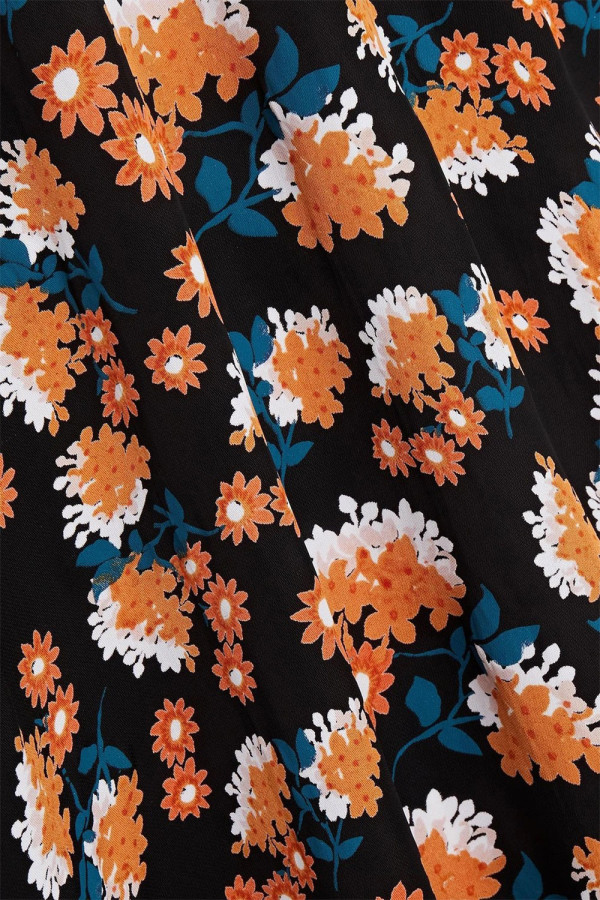 https://stylease-live.satuvisidigital.com/uploads/products/xTRziOqToVLAt3ndcNMdVaUU7p937wZtk2MLCmPG.jpg