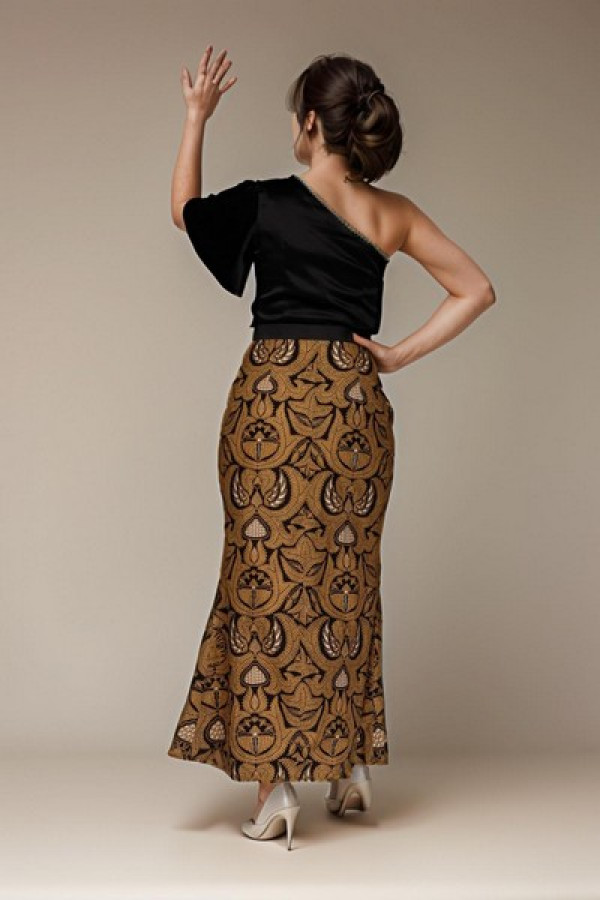 https://stylease-live.satuvisidigital.com/uploads/products/y9lISPnsBsKpNzeCKsqbFl32ys4iiCIHIhEBTAQi.jpg